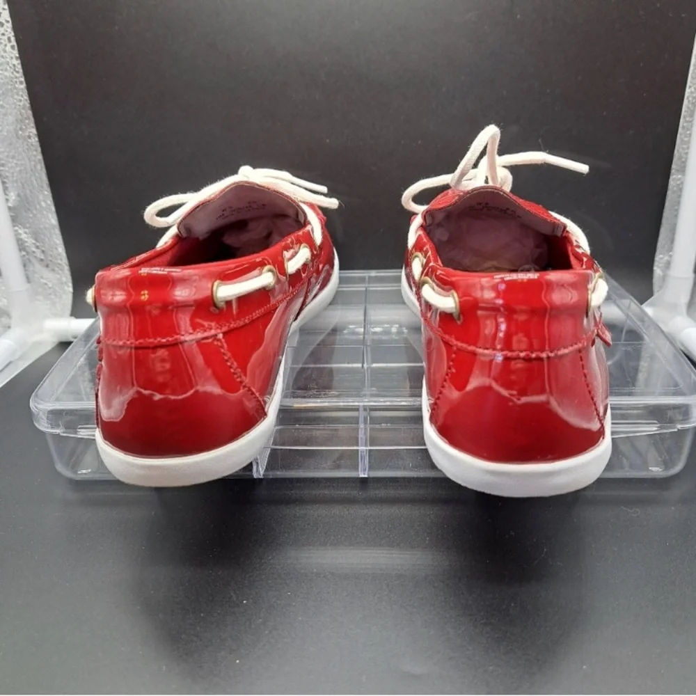 Women's Cole Haan Nantucket Red Patent Leather Boat Shoes Size 8. - Picture 4 of 6